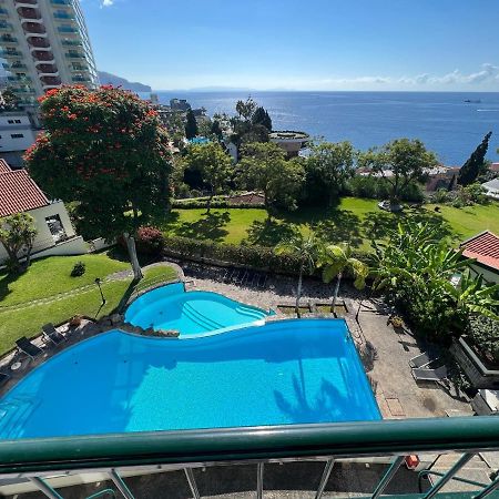 Luxury Oceanfront At Reid'S Gardens Daire Funchal Dış mekan fotoğraf